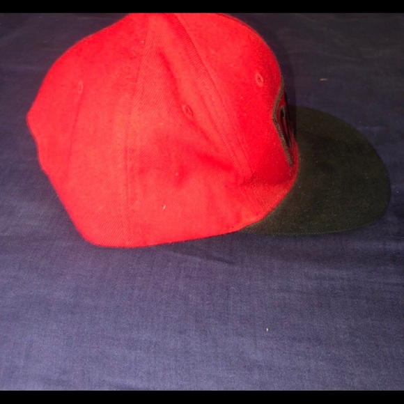 Hat - Picture 3 of 4